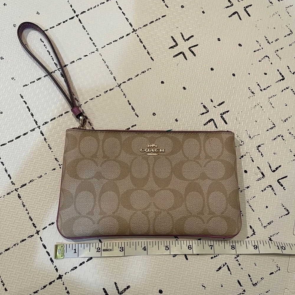 Coach Corner Zip Wristlet‎ In Signature Canvas